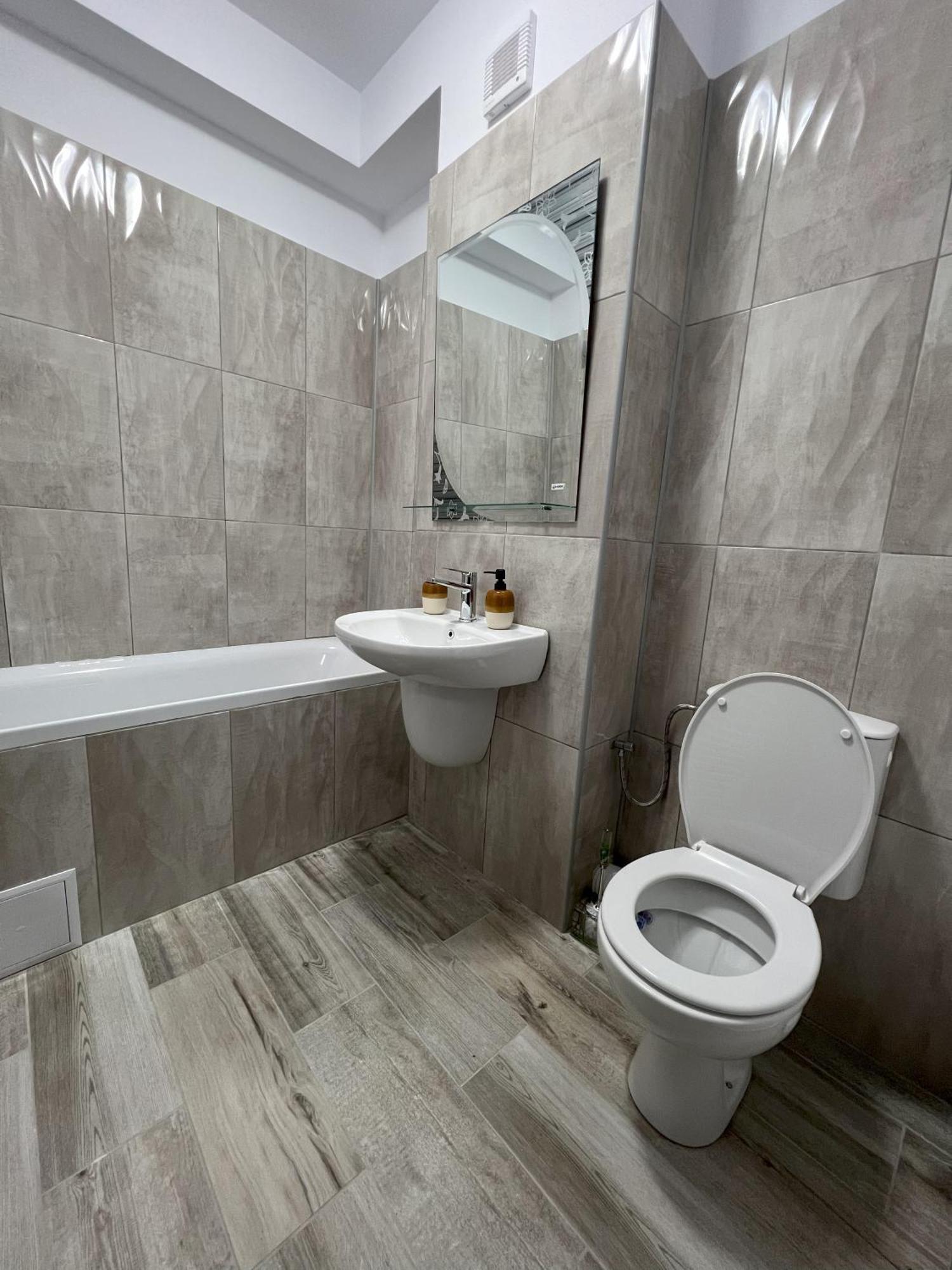 Appartamento Refined Haven At Exigent Plaza - 08
