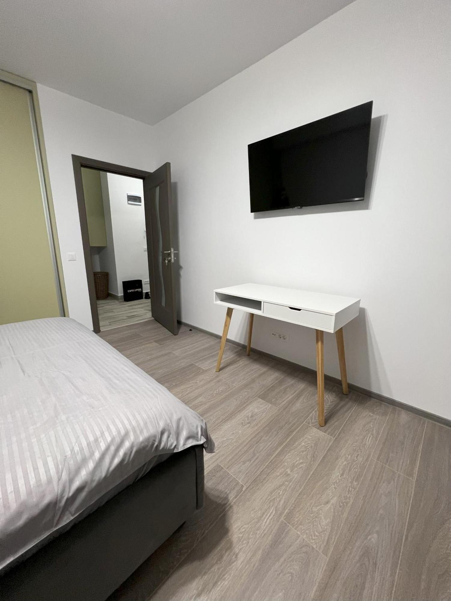 Refined Haven At Exigent Plaza - 08 * Bucarest